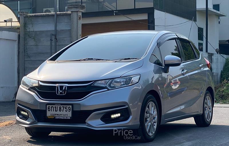รถเก๋งมือสอง HONDA JAZZ รถปี 2017