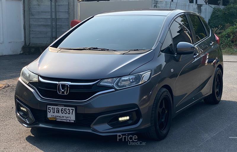 รถเก๋งมือสอง HONDA JAZZ รถปี 2017