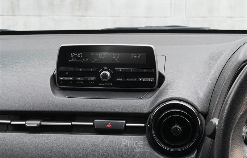 ขายรถเก๋งมือสอง-mazda-มาสด้า-รถปี2015-รหัส88314-caf469f0.jpg ขายรถเก๋งมือสอง-mazda-มาสด้า-รถปี2015-รหัส88314-caf469f0.jpg