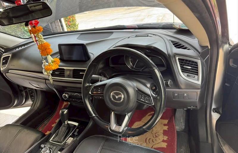 ขายรถเก๋งมือสอง-mazda-มาสด้า-รถปี2018-รหัส88326-e98afec0.jpg ขายรถเก๋งมือสอง-mazda-มาสด้า-รถปี2018-รหัส88326-e98afec0.jpg
