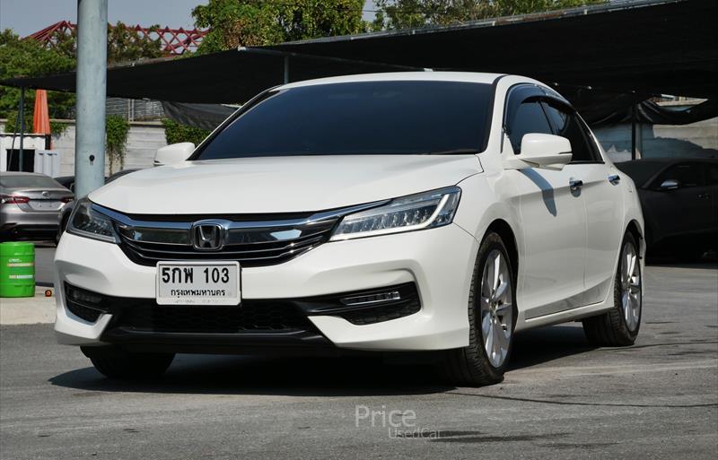 รถเก๋งมือสอง HONDA ACCORD รถปี 2016
