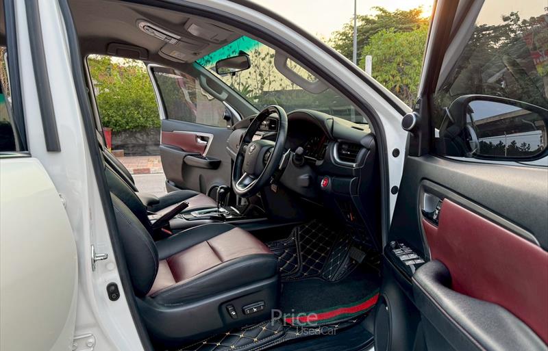 ขายรถ-suv-มือสอง-toyota-โตโยต้า-รถปี2018-รหัส88364-2449c215.jpg ขายรถ-suv-มือสอง-toyota-โตโยต้า-รถปี2018-รหัส88364-2449c215.jpg