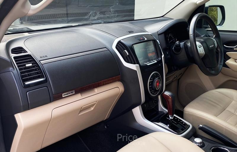 ขายรถ-suv-มือสอง-isuzu-อีซูซุ-รถปี2019-รหัส88387-b81f54ff.jpg ขายรถ-suv-มือสอง-isuzu-อีซูซุ-รถปี2019-รหัส88387-b81f54ff.jpg