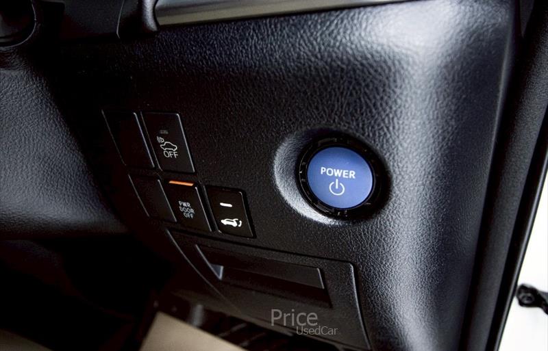 ขายรถตู้มือสอง-toyota-โตโยต้า-รถปี2016-รหัส88491-82250118.jpg ขายรถตู้มือสอง-toyota-โตโยต้า-รถปี2016-รหัส88491-82250118.jpg