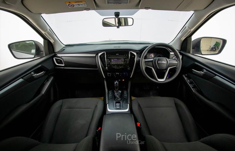 ขายรถ-suv-มือสอง-isuzu-อีซูซุ-รถปี2022-รหัส88511-b92b26e7.jpg ขายรถ-suv-มือสอง-isuzu-อีซูซุ-รถปี2022-รหัส88511-b92b26e7.jpg