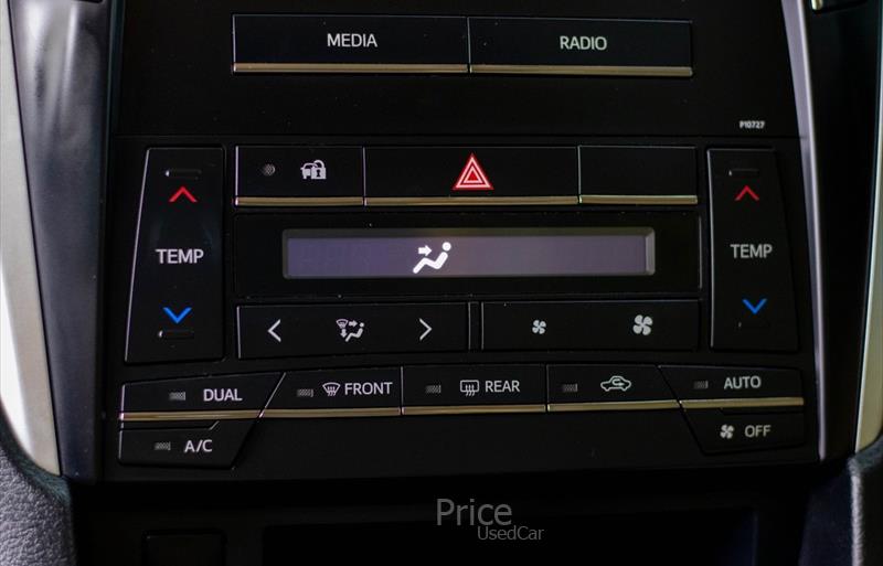 ขายรถเก๋งมือสอง-toyota-โตโยต้า-รถปี2015-รหัส88522-f4ba13fd.jpg ขายรถเก๋งมือสอง-toyota-โตโยต้า-รถปี2015-รหัส88522-f4ba13fd.jpg