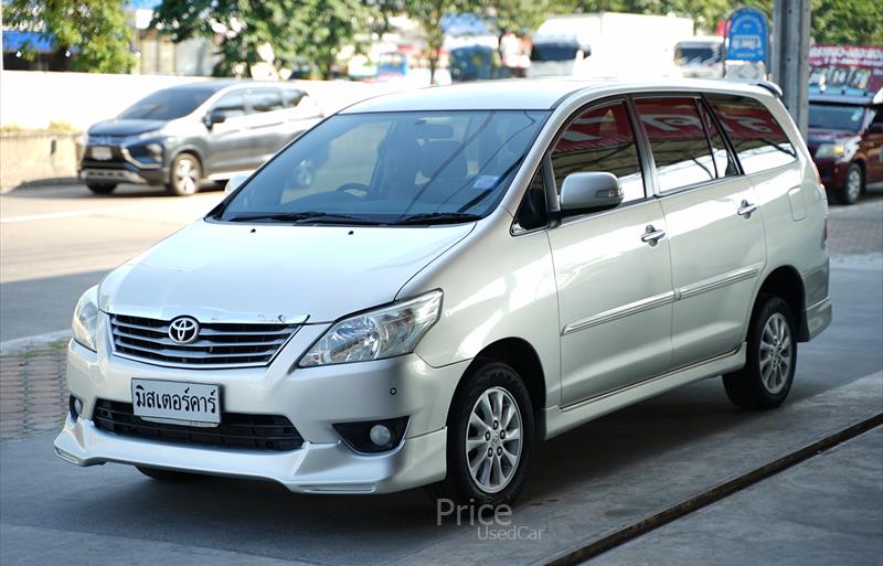 รถตู้มือสอง TOYOTA INNOVA รถปี 2014