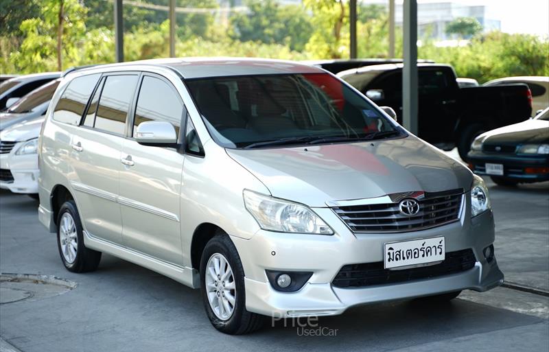 รถตู้มือสอง TOYOTA INNOVA รถปี 2014