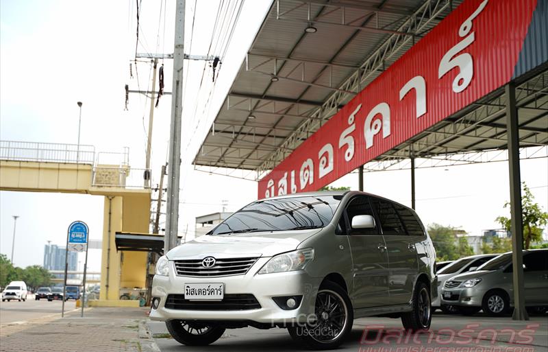 รถตู้มือสอง TOYOTA INNOVA รถปี 2012