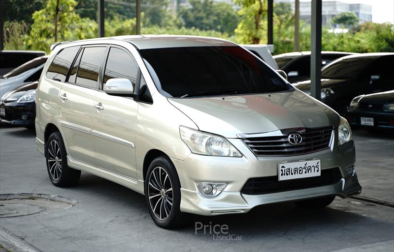 รถตู้มือสอง TOYOTA INNOVA รถปี 2012