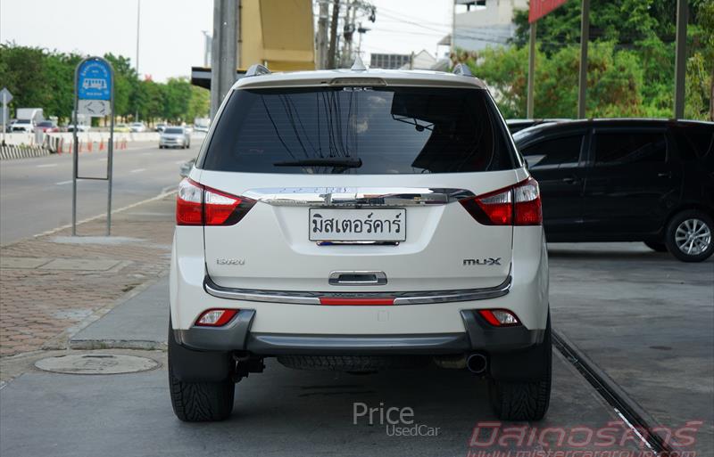 ขายรถ-suv-มือสอง-isuzu-อีซูซุ-รถปี2014-รหัส88696-ea12b976.jpg ขายรถ-suv-มือสอง-isuzu-อีซูซุ-รถปี2014-รหัส88696-ea12b976.jpg
