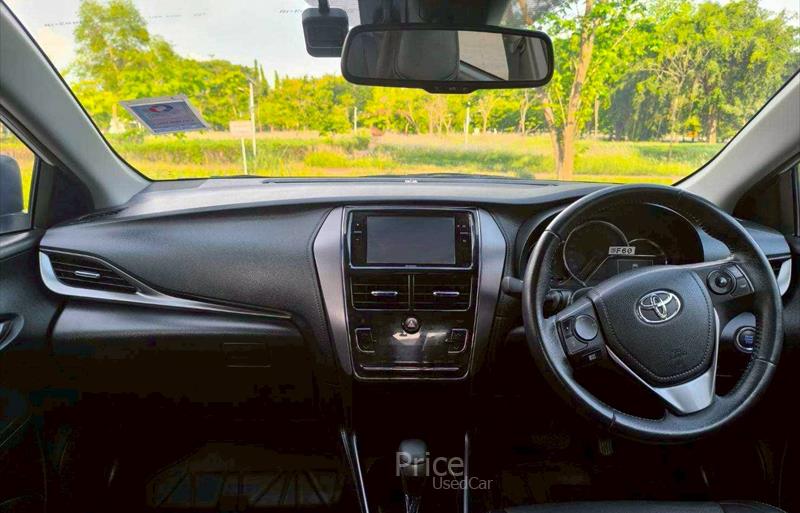ขายรถเก๋งมือสอง-toyota-โตโยต้า-รถปี2021-รหัส88697-2b3f1296.jpg ขายรถเก๋งมือสอง-toyota-โตโยต้า-รถปี2021-รหัส88697-2b3f1296.jpg