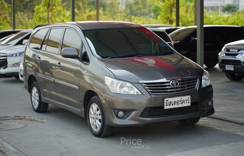 รถตู้มือสอง TOYOTA INNOVA รถปี 2013