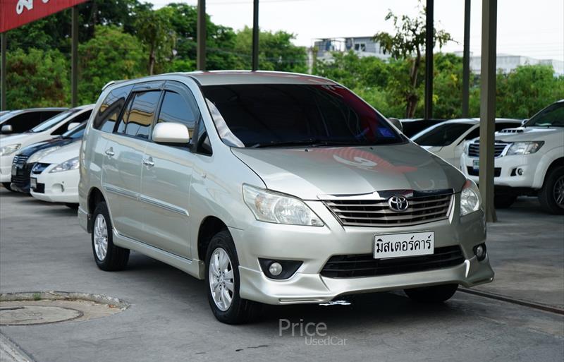 รถตู้มือสอง TOYOTA INNOVA รถปี 2012