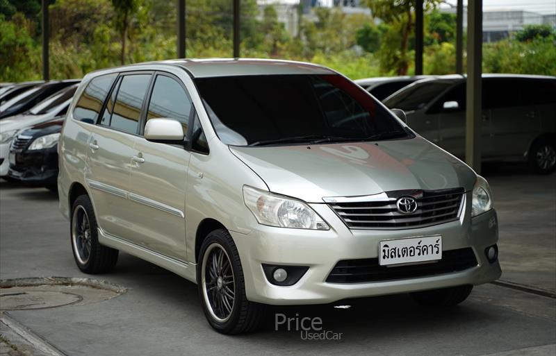 รถตู้มือสอง TOYOTA INNOVA รถปี 2014