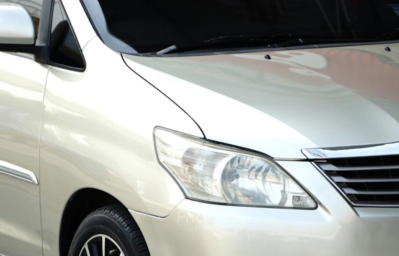 รถตู้มือสอง TOYOTA INNOVA รถปี 2015