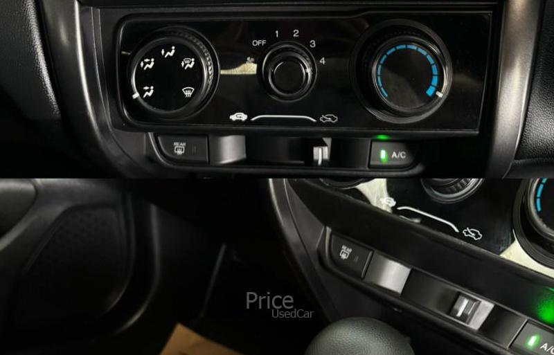 ขายรถเก๋งมือสอง-honda-ฮอนด้า-city-รถปี2017-รหัส88727-34d3e3f7.jpg ขายรถเก๋งมือสอง-honda-ฮอนด้า-city-รถปี2017-รหัส88727-34d3e3f7.jpg
