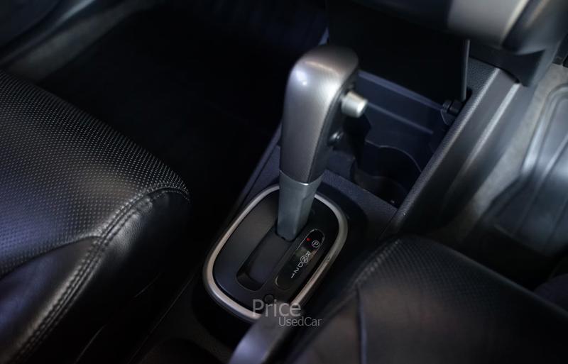 ขายรถเก๋งมือสอง-nissan-นิสสัน-tida-รถปี2011-รหัส88756-d403799c.jpg ขายรถเก๋งมือสอง-nissan-นิสสัน-tida-รถปี2011-รหัส88756-d403799c.jpg