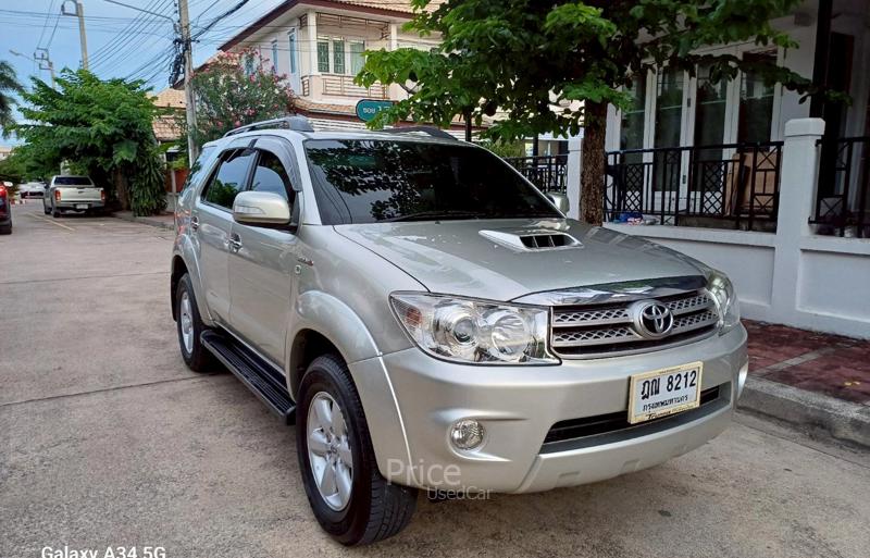 รถอเนกประสงค์มือสอง TOYOTA FORTUNER รถปี 2009