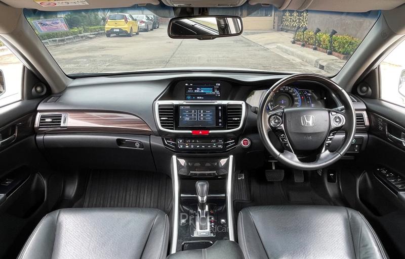 ขายรถเก๋งมือสอง-honda-ฮอนด้า-accord-รถปี2016-รหัส88783-a68c8181.jpg ขายรถเก๋งมือสอง-honda-ฮอนด้า-accord-รถปี2016-รหัส88783-a68c8181.jpg