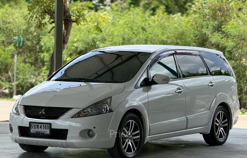 รถตู้มือสอง MITSUBISHI SPACE WAGON รถปี 2009