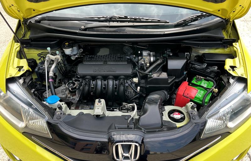 ขายรถเก๋งมือสอง-honda-ฮอนด้า-jazz-รถปี2014-รหัส88862-9549bf46.jpg ขายรถเก๋งมือสอง-honda-ฮอนด้า-jazz-รถปี2014-รหัส88862-9549bf46.jpg