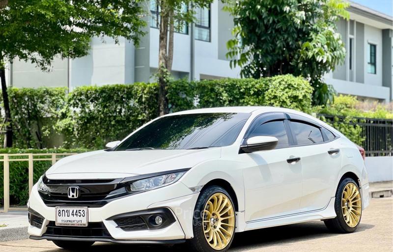 ขายรถเก๋งมือสอง-honda-ฮอนด้า-civic-รถปี2018-รหัส88880-b4f7a0b3.jpg ขายรถเก๋งมือสอง-honda-ฮอนด้า-civic-รถปี2018-รหัส88880-b4f7a0b3.jpg