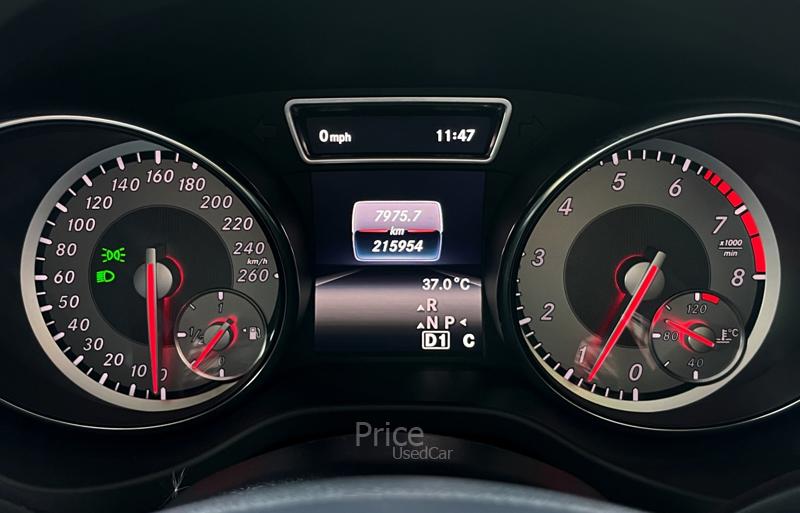 ขายรถเก๋งมือสอง-mercedes-benz-เมอร์เซเดสเบนซ์-gla200-รถปี2017-รหัส88914-cb2e21da.jpg ขายรถเก๋งมือสอง-mercedes-benz-เมอร์เซเดสเบนซ์-gla200-รถปี2017-รหัส88914-cb2e21da.jpg
