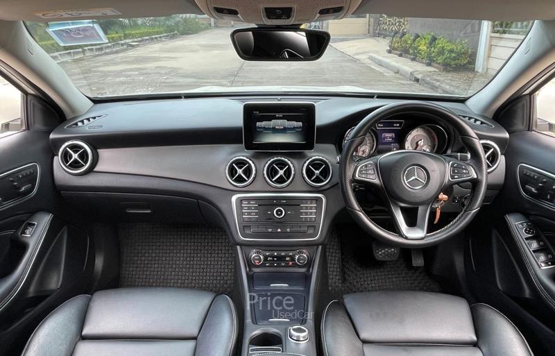 ขายรถเก๋งมือสอง-mercedes-benz-เมอร์เซเดสเบนซ์-gla200-รถปี2017-รหัส88914-ec42d98e.jpg ขายรถเก๋งมือสอง-mercedes-benz-เมอร์เซเดสเบนซ์-gla200-รถปี2017-รหัส88914-ec42d98e.jpg