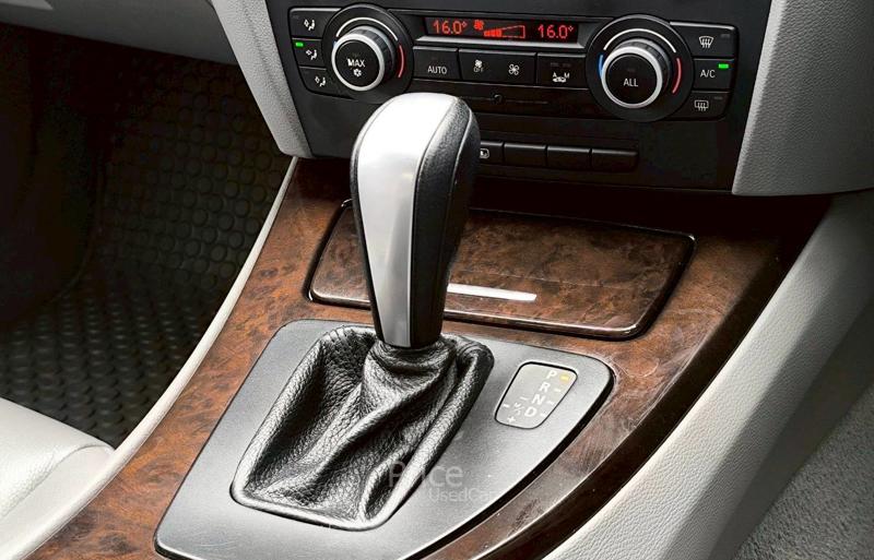 ขายรถเก๋งมือสอง-bmw-บีเอ็มดับบลิว-318i-รถปี2010-รหัส88940-fece67f0.jpg ขายรถเก๋งมือสอง-bmw-บีเอ็มดับบลิว-318i-รถปี2010-รหัส88940-fece67f0.jpg