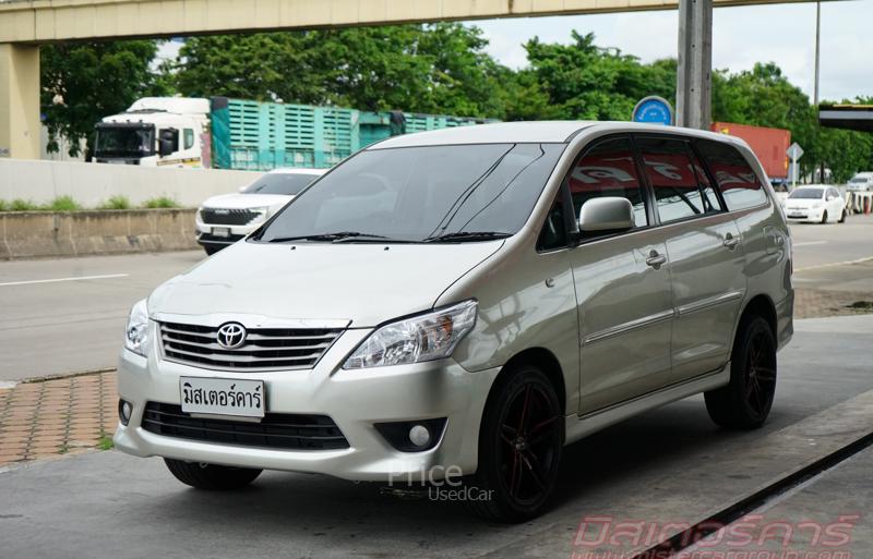 รถตู้มือสอง TOYOTA INNOVA รถปี 2012
