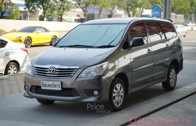 รถตู้มือสอง TOYOTA INNOVA รถปี 2013