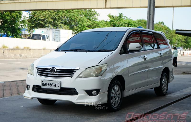 รถตู้มือสอง TOYOTA INNOVA รถปี 2011