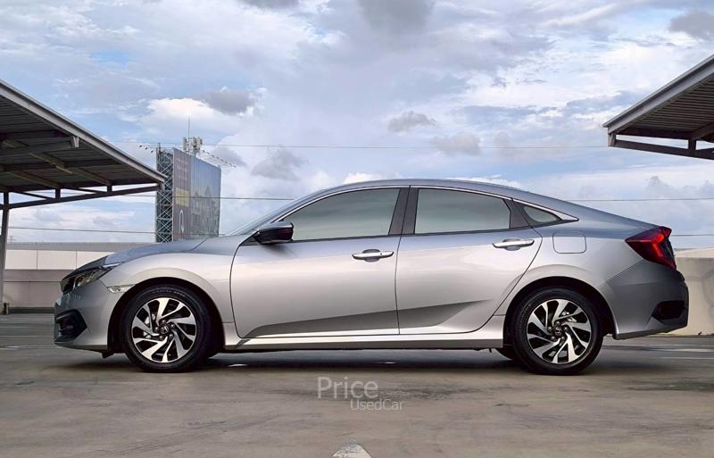 ขายรถเก๋งมือสอง-honda-ฮอนด้า-civic-รถปี2017-รหัส88965-0f227454.jpg ขายรถเก๋งมือสอง-honda-ฮอนด้า-civic-รถปี2017-รหัส88965-0f227454.jpg