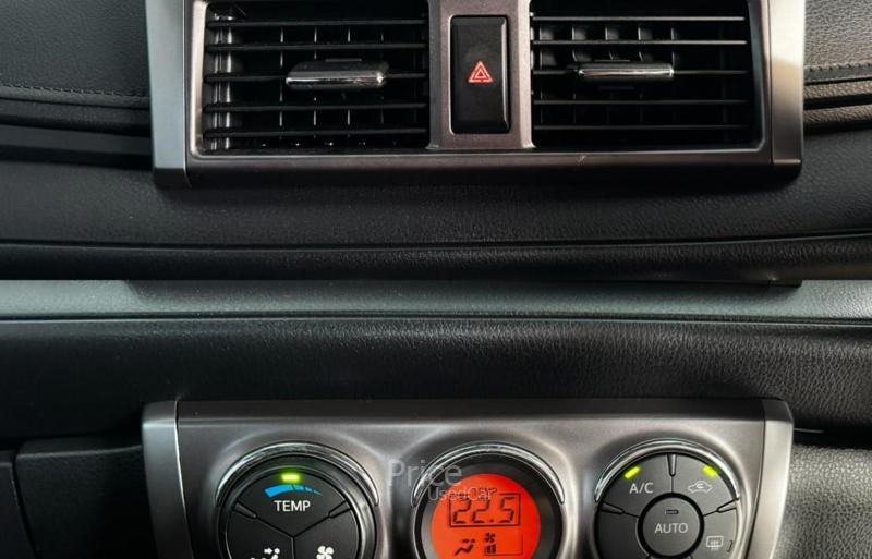 ขายรถเก๋งมือสอง-toyota-โตโยต้า-yaris-รถปี2014-รหัส89040-7ded4908.jpg ขายรถเก๋งมือสอง-toyota-โตโยต้า-yaris-รถปี2014-รหัส89040-7ded4908.jpg