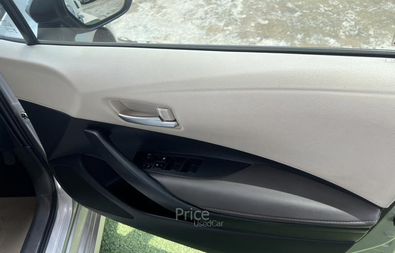 ขายรถเก๋งมือสอง-toyota-โตโยต้า-corolla-รถปี2019-รหัส89122-360e16e7.jpg ขายรถเก๋งมือสอง-toyota-โตโยต้า-corolla-รถปี2019-รหัส89122-360e16e7.jpg