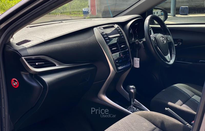 ขายรถเก๋งมือสอง-toyota-โตโยต้า-yaris-ativ-รถปี2018-รหัส89161-f394a3b2.jpg ขายรถเก๋งมือสอง-toyota-โตโยต้า-yaris-ativ-รถปี2018-รหัส89161-f394a3b2.jpg