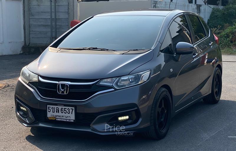รถเก๋งมือสอง HONDA JAZZ รถปี 2017 รถเก๋งมือสอง HONDA JAZZ รถปี 2017