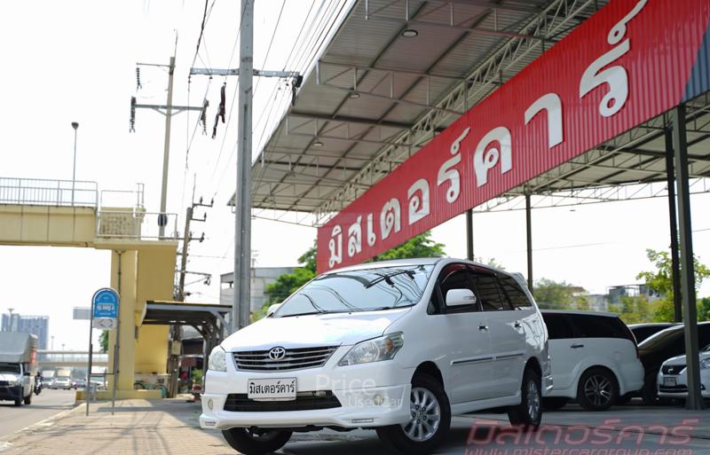 รถตู้มือสอง TOYOTA INNOVA รถปี 2013