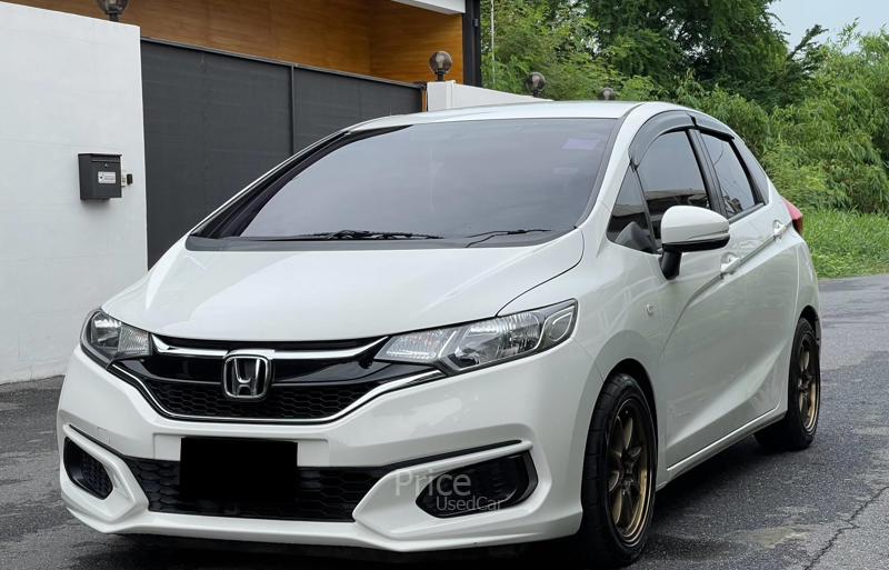 ขายรถเก๋งมือสอง-honda-ฮอนด้า-jazz-รถปี2018-รหัส90233-ed3e11d4.jpg ขายรถเก๋งมือสอง-honda-ฮอนด้า-jazz-รถปี2018-รหัส90233-ed3e11d4.jpg