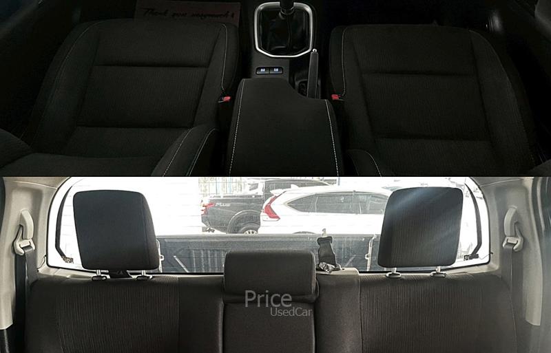 ขายรถกระบะมือสอง-toyota-โตโยต้า-hilux-revo-รถปี2020-รหัส90264-ed661fa3.jpg