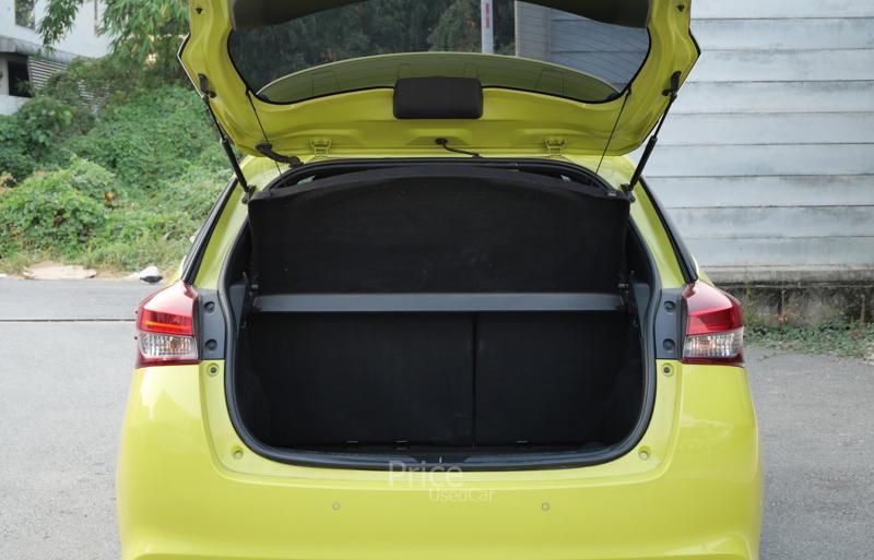 ขายรถเก๋งมือสอง-toyota-โตโยต้า-yaris-รถปี2017-รหัส90306-f0c021b0.jpg ขายรถเก๋งมือสอง-toyota-โตโยต้า-yaris-รถปี2017-รหัส90306-f0c021b0.jpg