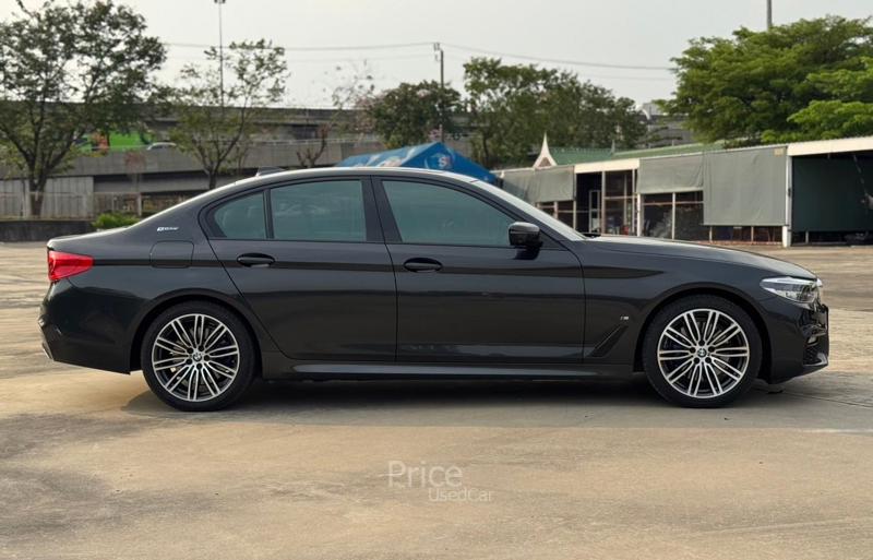 ขายรถเก๋งมือสอง-bmw-บีเอ็มดับบลิว-530i-รถปี2019-รหัส90360-e1aa63c6.jpg ขายรถเก๋งมือสอง-bmw-บีเอ็มดับบลิว-530i-รถปี2019-รหัส90360-e1aa63c6.jpg