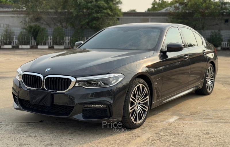 รถเก๋งมือสอง BMW 530i รถปี 2019