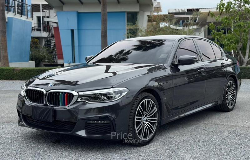 รถเก๋งมือสอง BMW 530i รถปี 2019