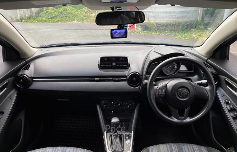 ขายรถเก๋งมือสอง-mazda-มาสด้า-2-รถปี2015-รหัส90371-61c023f3.jpg