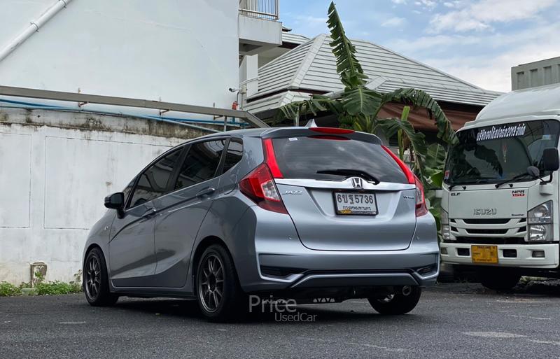 ขายรถเก๋งมือสอง-honda-ฮอนด้า-jazz-รถปี2017-รหัส90393-2c5f8707.jpg ขายรถเก๋งมือสอง-honda-ฮอนด้า-jazz-รถปี2017-รหัส90393-2c5f8707.jpg