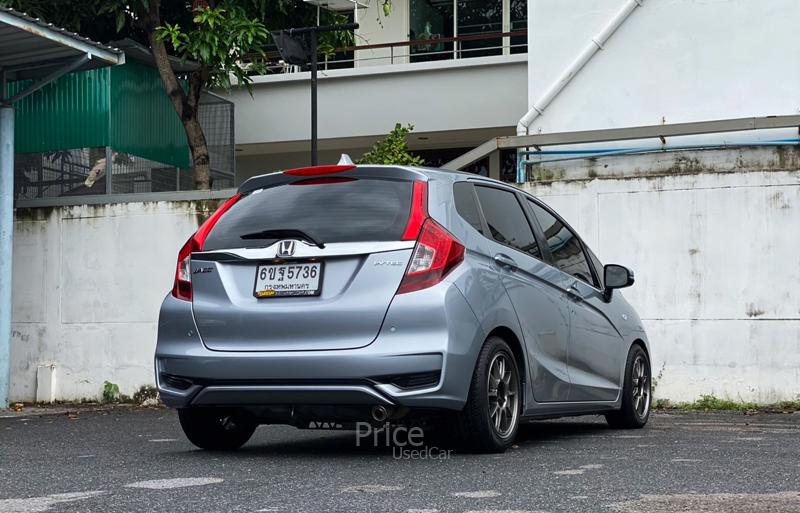 ขายรถเก๋งมือสอง-honda-ฮอนด้า-jazz-รถปี2017-รหัส90393-df2a3713.jpg ขายรถเก๋งมือสอง-honda-ฮอนด้า-jazz-รถปี2017-รหัส90393-df2a3713.jpg