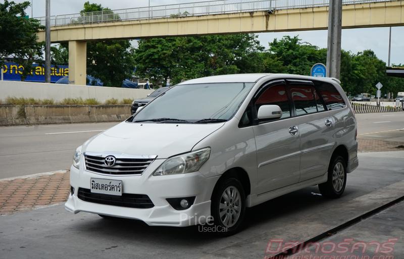 รถตู้มือสอง TOYOTA INNOVA รถปี 2011