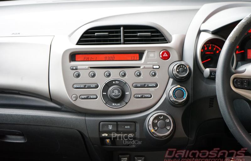 ขายรถเก๋งมือสอง-honda-ฮอนด้า-jazz-รถปี2015-รหัส90453-a4a80d14.jpg ขายรถเก๋งมือสอง-honda-ฮอนด้า-jazz-รถปี2015-รหัส90453-a4a80d14.jpg